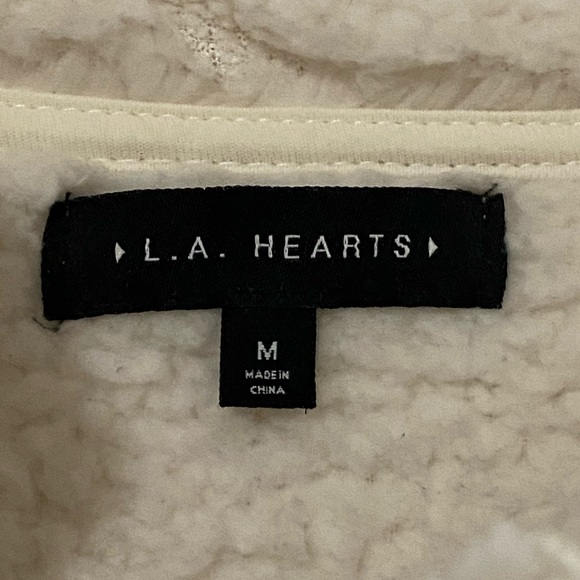 white sherpa half zip swaetshirt - Picture 4 of 5
